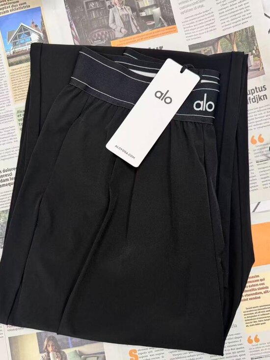 ALO Yoga Pants - NWT ALO Yoga Suit Up Wide Leg Trouser,Black,30-inch length💟Travel Summer